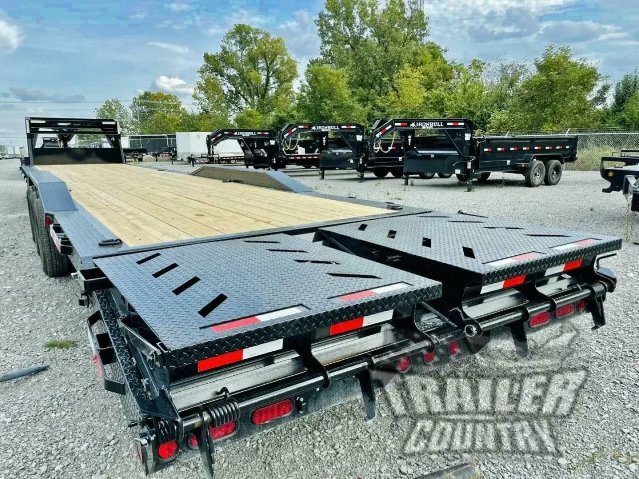2026 New 8.5' x 44' Heavy Duty 21K Heavy Equipment Hauler Hot Shot Trailer w/ Gooseneck Coupler & Ramps