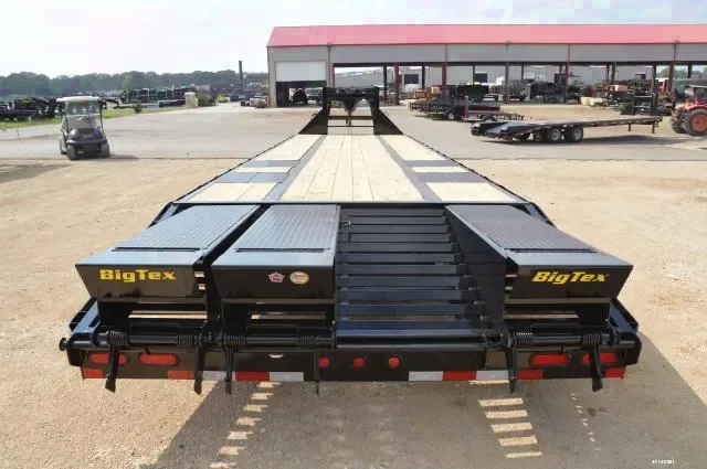 Gooseneck 30ft (25+5) Flatbed Trailer