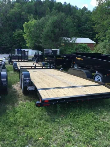 18ft Flatbed Trailer w/Dovetail and Slide in Ramps