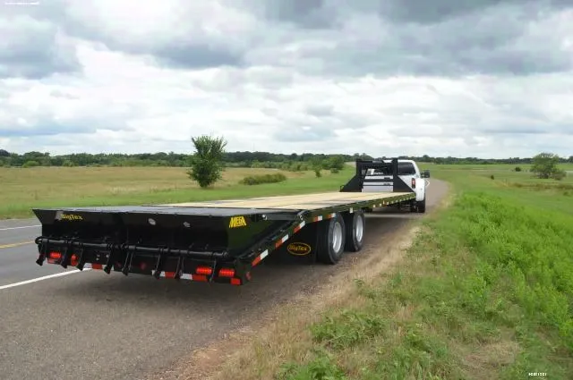 35+5ft Gooseneck Flatbed Trailer - Wood Decking