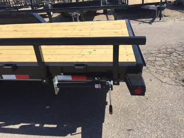 24FT Tandem Axle Gooseneck-7000LB AXLES