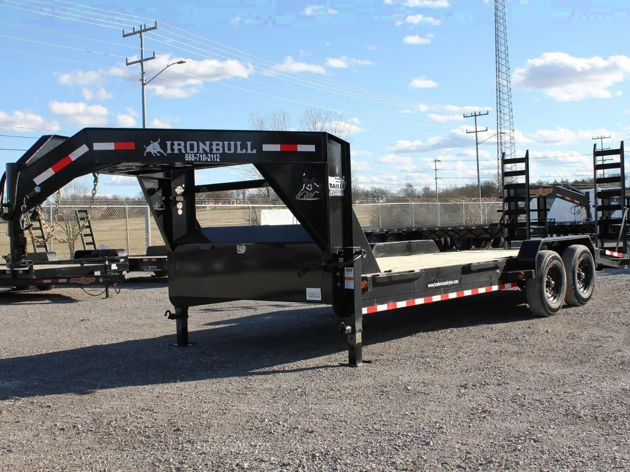 2026 New 83'' x 22' Heavy Duty Gooseneck Wood Deck Equipment Trailer