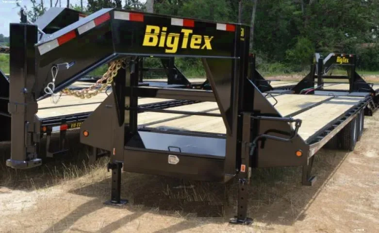 25 + 5ft Tandem Dual  Gooseneck w/ Mega Ramps