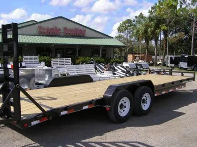 2024 PJ Trailers 6" Channel Equipment (CC) 24'
