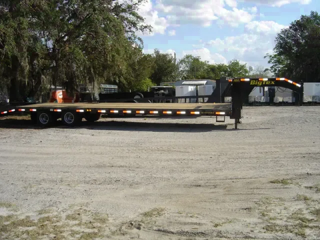 25ft  plus 5'Dovetail Gooseneck  Flatbed Trailer