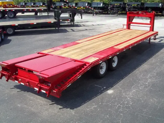 Red 20ft Gooseneck Trailer w/ Tandem 7K Axles