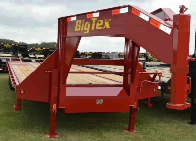 Red 25ft Gooseneck w/5' Dovetail W/Wood Deck