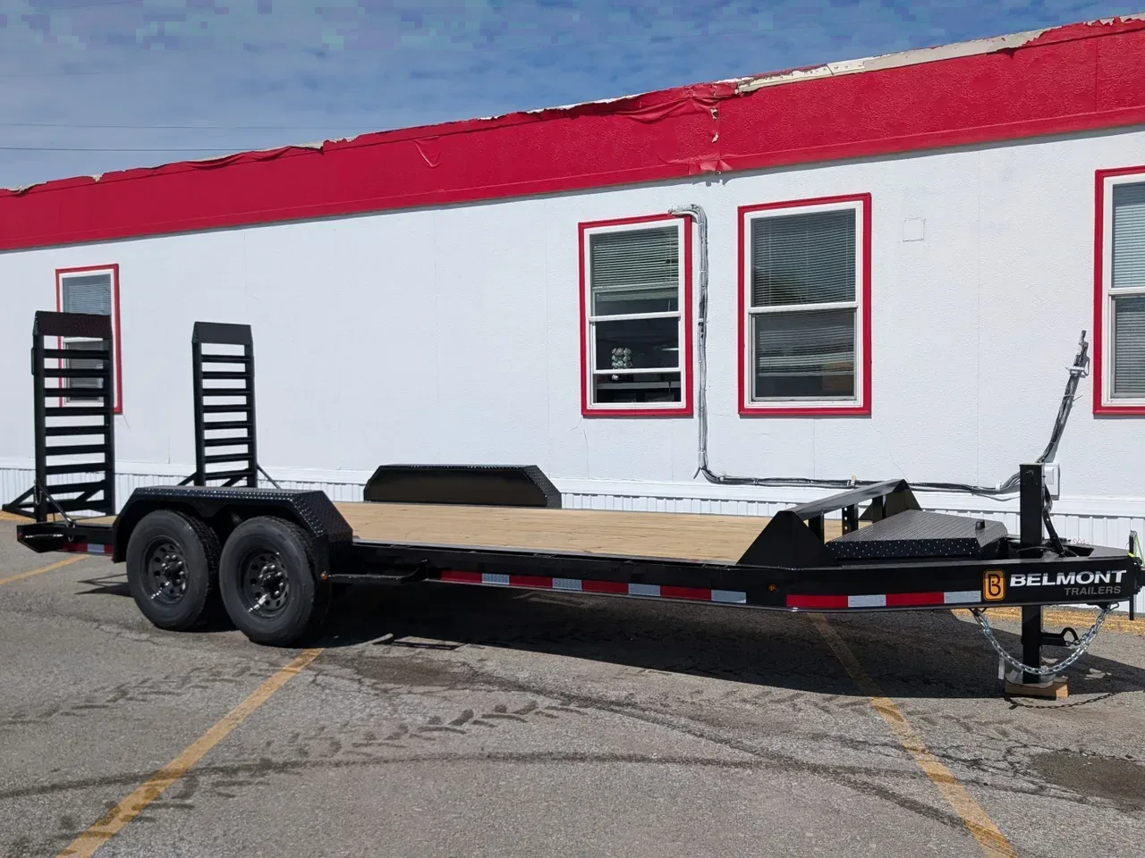 2026 Belmont 18' HD Lo Pro Equipment Trailer w/ 5' Stand Up Ramps 16K