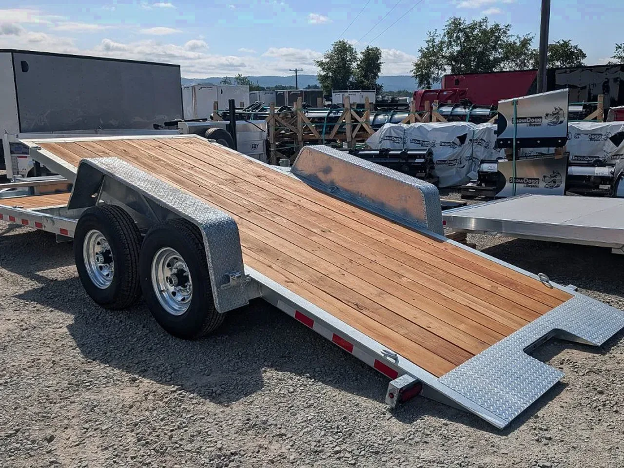 2026 BWise 20' HD (4+16) Lo Pro GALVANIZED Power Split Equipment Tilt Trailer