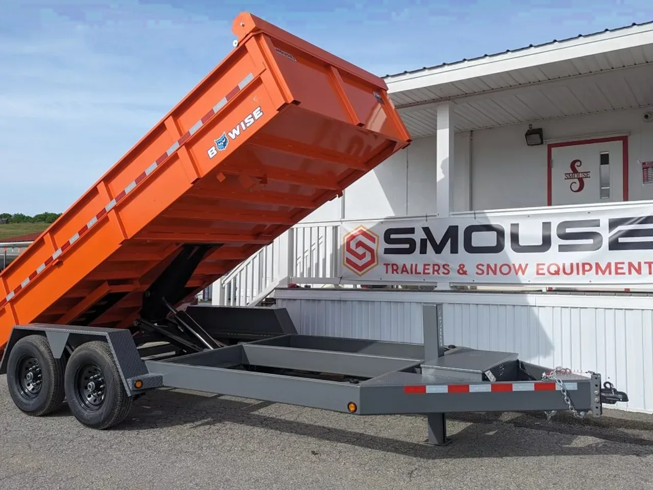 2026 BWISE 6'10" x 14 HD Lo Pro Equipment Dump - Hydraulic Jack!