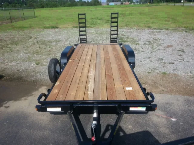 Bumper Pull 16ft Trailer w/Stand Up Ramps