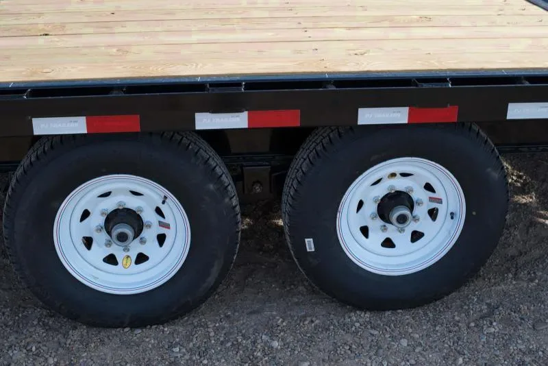 Black 25ft Gooseneck Flatbed Trailer