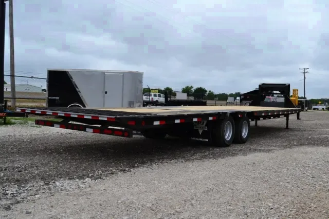 35ft GN Flatbed Trailer w/Straps