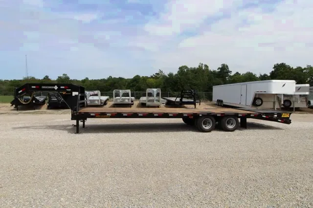 Heavy-Duty 2025 Diamond T 8.5x30 Gooseneck Flatbed - Your Offer Welcome!