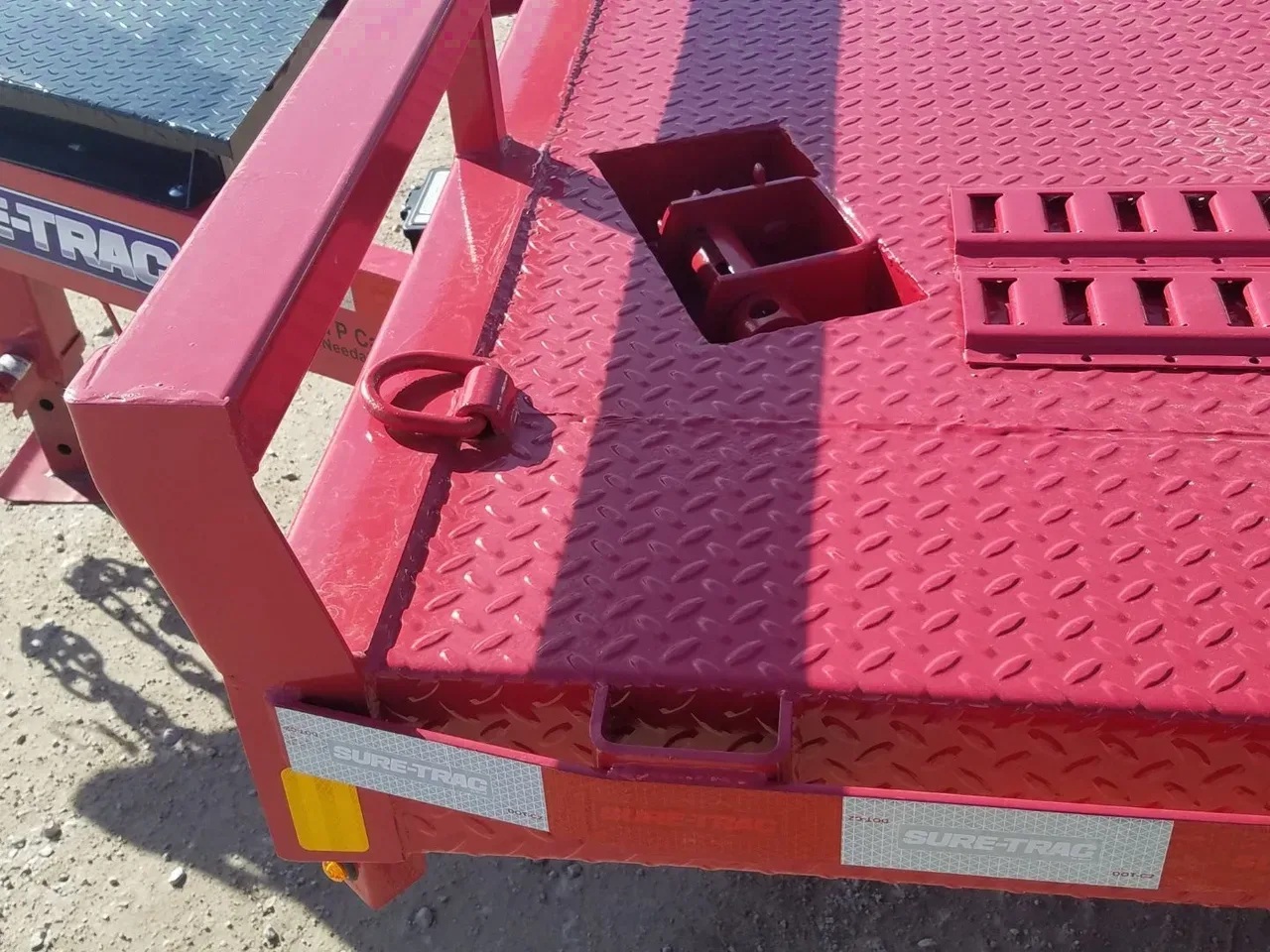 2024 Sure-Trac 8.5 x 22 (20+2) Full-Width Equipment Trailer Equipment Trailer