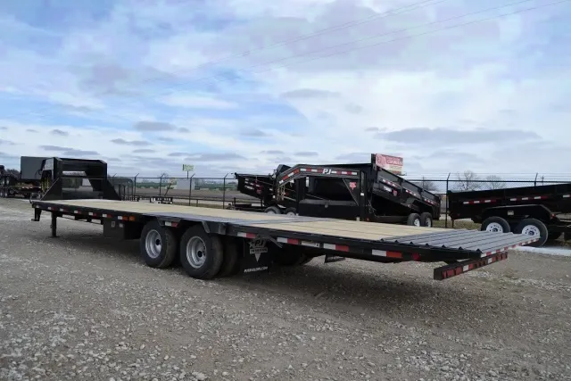 36ft GN Flatbed Lo-Profile-2-12,000 lb Oil Bath Axles w/Electric Brakes