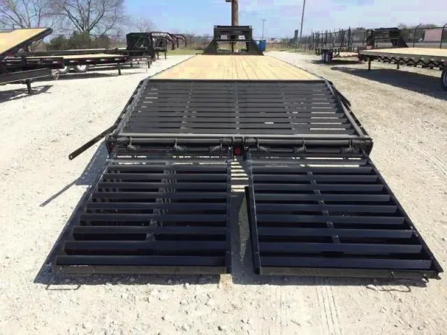 36ft GN Flatbed W/Self Cleaning Dovetail and Tandem 12K Axles