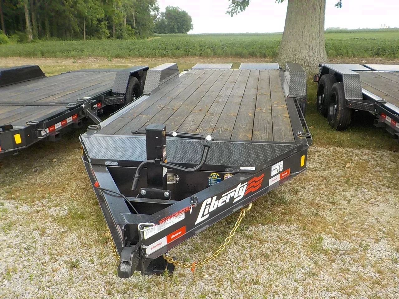 11816 - 2026 Liberty LE14K83X17+3 HEAVY DUTY Equipment Trailer