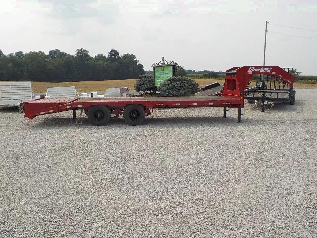 11837 - 2026 Liberty LF25K102X20+5B12GNPF DUAL WHEEL FLATBED GOOSENECK Deckover/Flat Deck Trailer