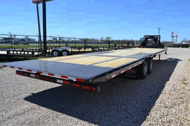 32ft Tandem Dual Over Axle Gooseneck  Flatbed Trailer