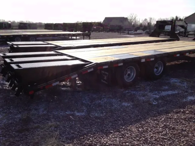 28+5ft Gooseneck deckover w/3 ramps