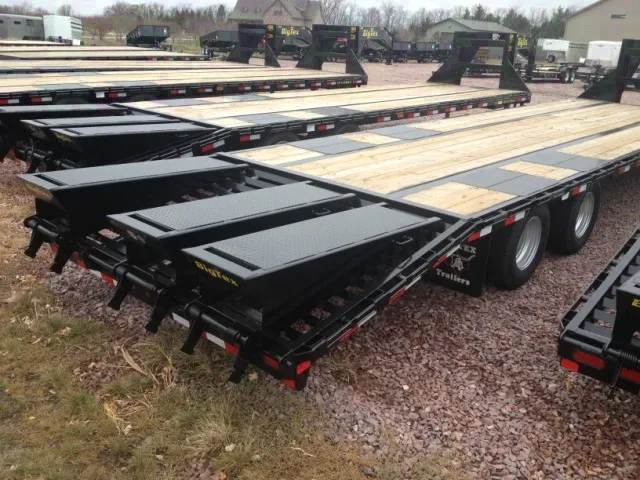 28 + 5ft gooseneck flatbed trailer with 2-10000lb axles