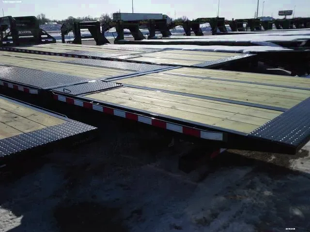 40ft FLATBED, HYDRAULIC BEAVERTAIL