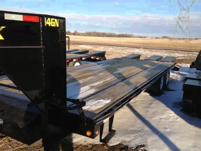 20+5ftTandem 20,000# Axle Gooseneck