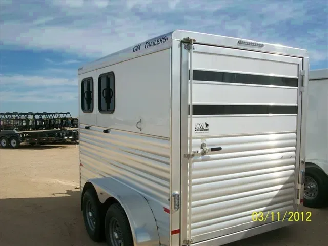 White  2H with 2-5200lb Axles and Single Rear Door