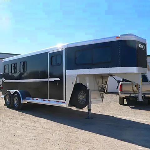 BLACK 3 HORSE TRAILER-GOOSENECK