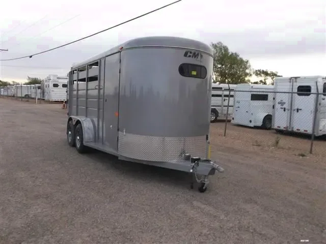 2 Horse Bumper Pull w/Drop Windows