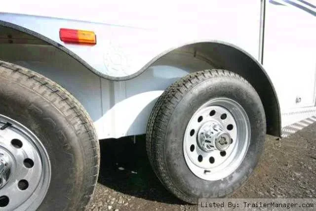 2 HORSE V-NOSE BUMPER PULL TRAILER