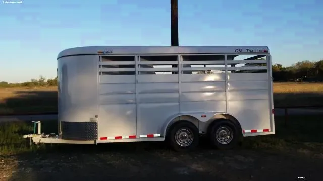 3 Horse Steel Trailer White Bumper Pull