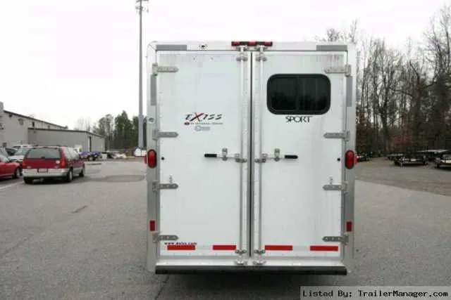 3 HORSE WHITE GOOSENECK TRAILER W/LIVING QUARTERS
