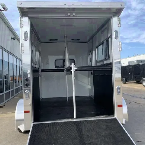 2025 Sundowner Xtreme Charter TR SE Horse Trailer – Your Offer Awaits!