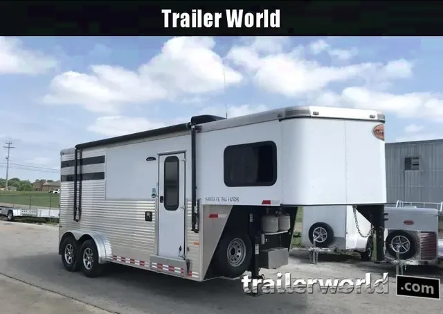 Used Sundowner 7.5x17 Horse Trailer with LQ - Bowling Green, KY