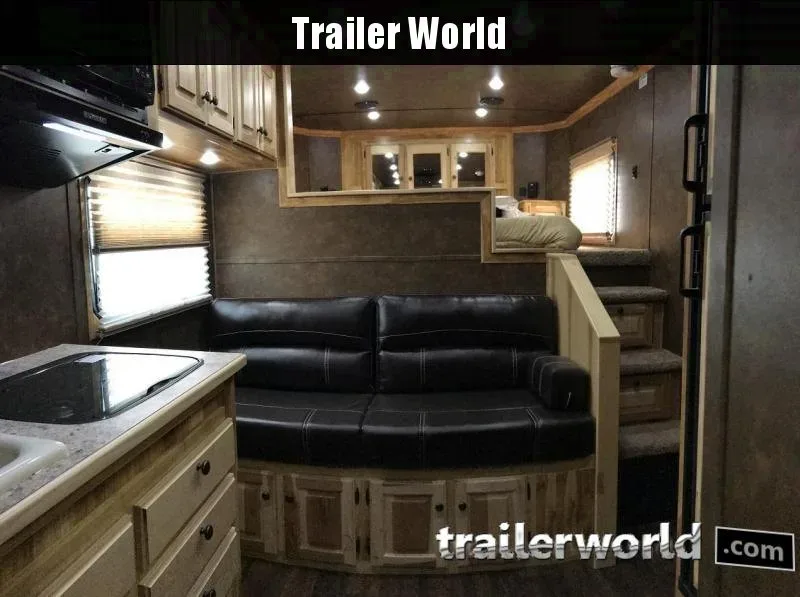 Luxurious 2025 Sundowner Santa Fe 3-Horse Living Quarters Trailer – Details Here
