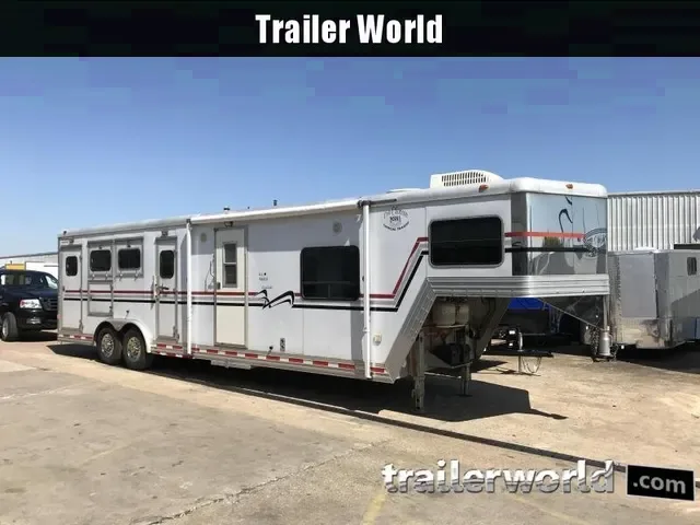USED Horse Living Quarters 8 x 28 Trailer - Bowling Green, KY