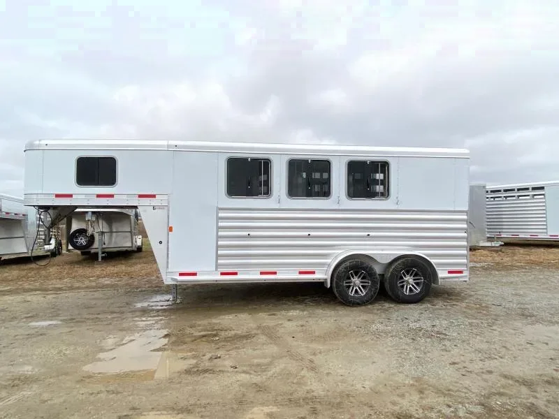 3 Horse GN  w/Tack Room