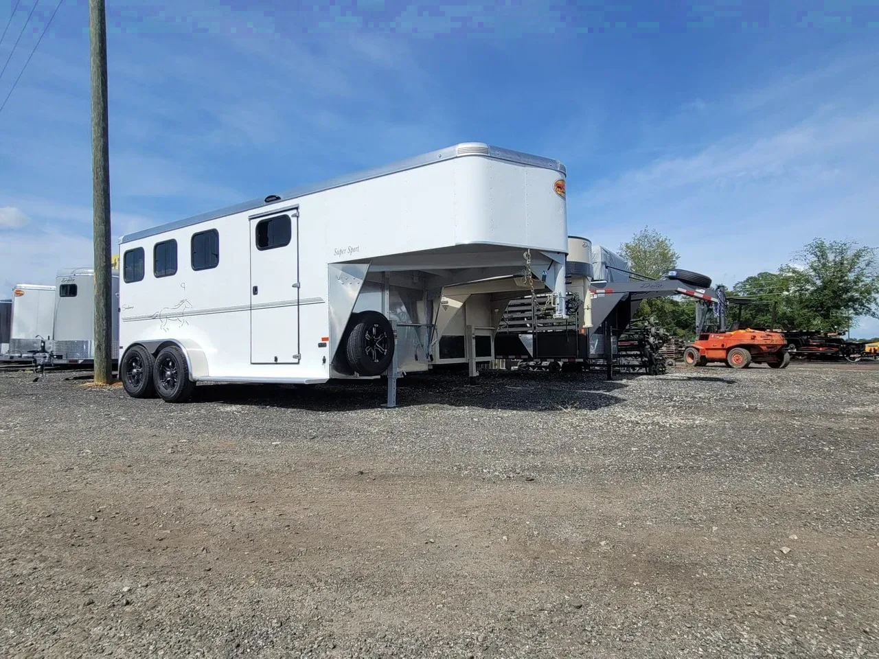 Horse Trailer 2026 7X23 Sundowner 7×23 3 Horse Slant Load Aluminum Gooseneck Trailer -AGLSGN723-SS3HGN-KC1836 7 ft. x23 ft.