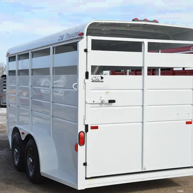 3 HORSE BUMPER PULL W/RUBBER FLOOR AND KICK MATS