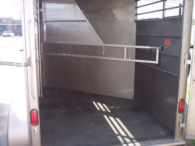2 Horse Steel Trailer w/7 Foot Interior