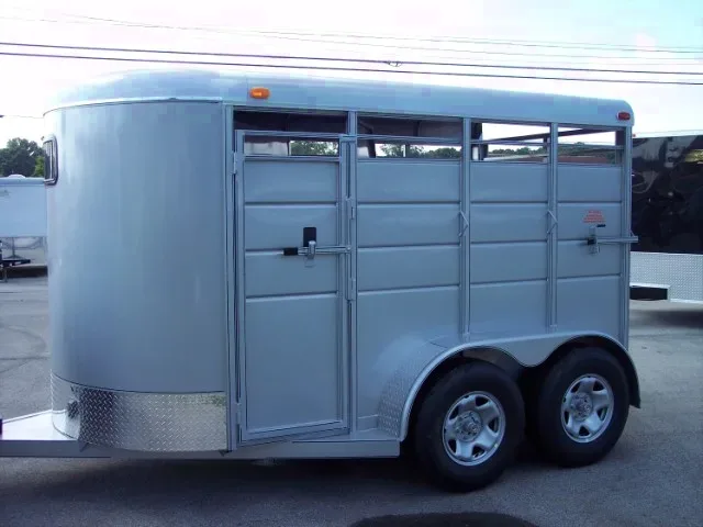 Silver 2 Horse Trailer w/Spare Mount