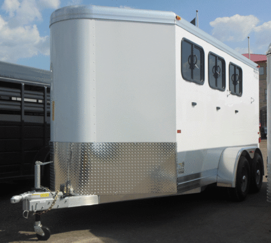 White 3 Horse Slant Load Trailer w/Dressing Room