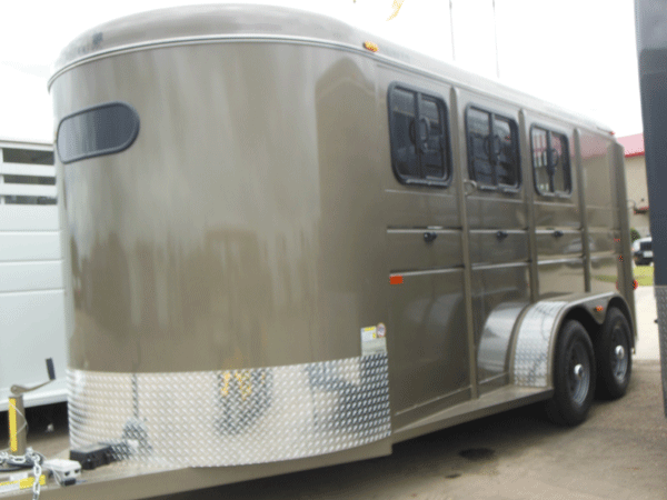 Bumper Pull 3 Horse Trailer w/Drop Windows