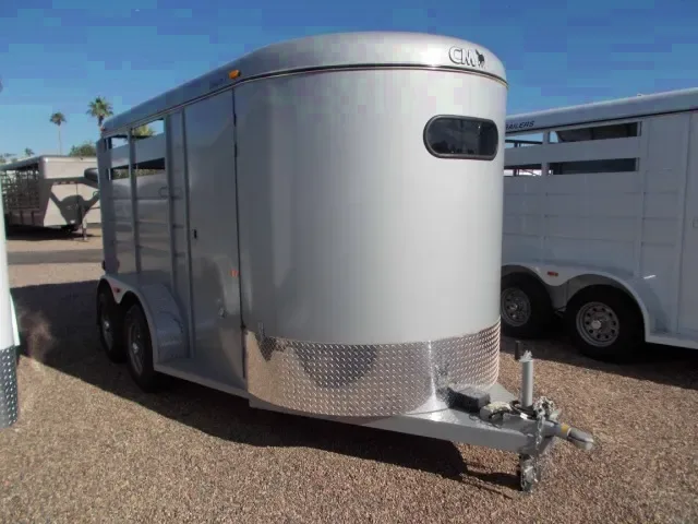 Two H Slant Load-Rounded Front w/Window