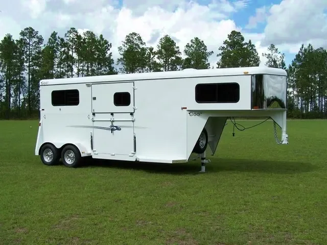 2026 Bee Trailers 2 Horse Gooseneck Thoroughbred Classic