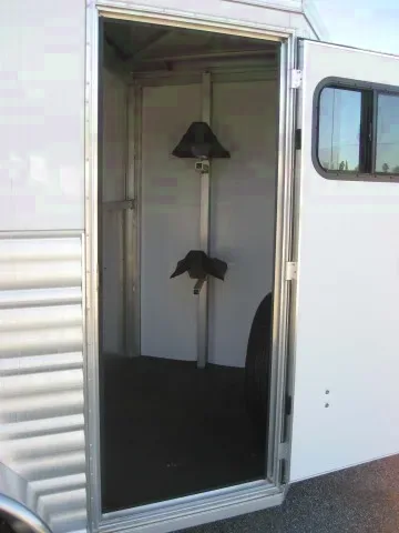 BP 2 Horse Trailer w/Tack Room