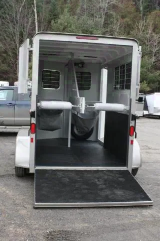 WHITE 2 HORSE BUMPER PULL TRAILER