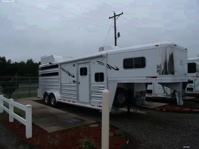 GN 3 H with Living Quarters